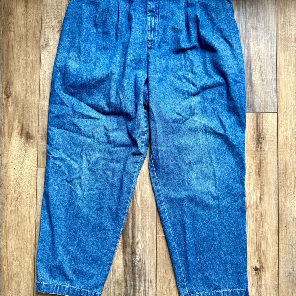 Vintage Lee Casuals Relaxed Fit Lightweight Denim Jeans | EUC | 100% cotton 18P